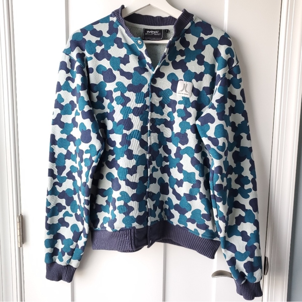 Wesc Men's Bomber Fleece Jacket Blue and Gray Camo Size Small